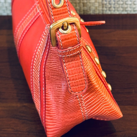 🌟2xHP🌟VTG 2000s Orange Faux Leather Studded Baguette Bag & Wallet Nine West - Picture 8 of 13